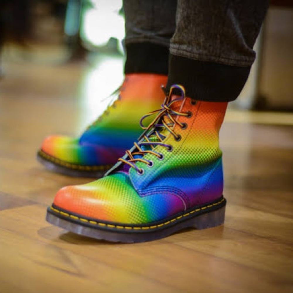 🆕DR MARTENS RAINBOW PASCAL PRIDE UNISEX - Picture 2 of 8